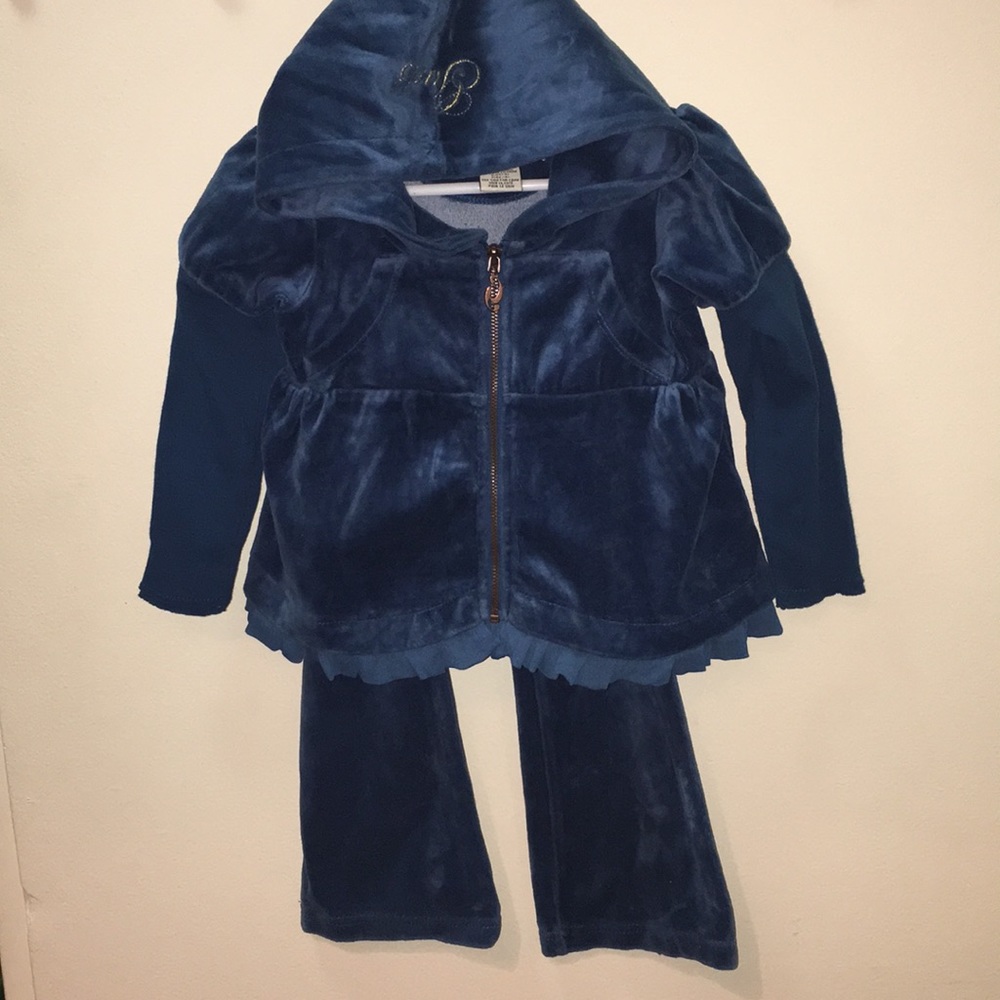 Guess | Velour Sweatsuit